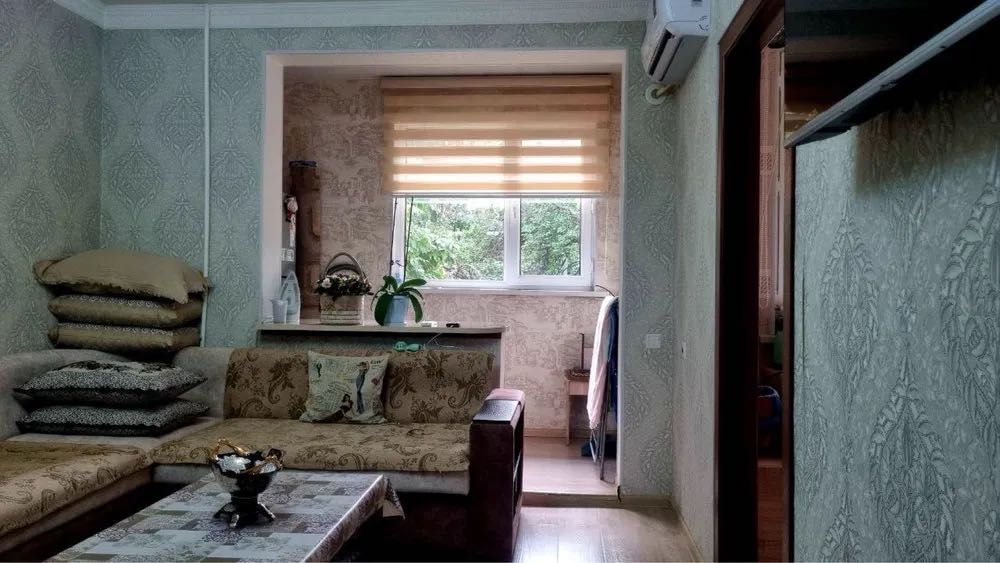 Квартира 2/2/4 массив Ялангач
Ориентир: Семейная поликлиника № 7