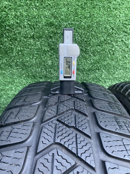 Set 2 anvelope Iarna 225 55 R17 101V Pirelli SOTTOZERO3 Winter 6,2mm