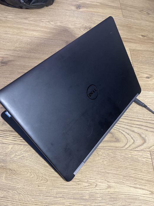 Dell Latitude E5470 Intel i5 6200U , 8 GB RAM