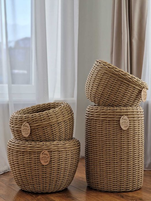 Продам кашпо из искуственного ротанга