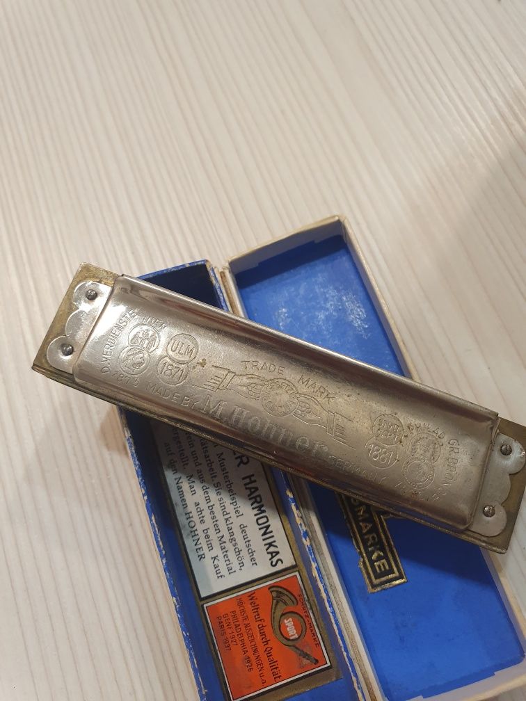 Стара хармоника HOHNER