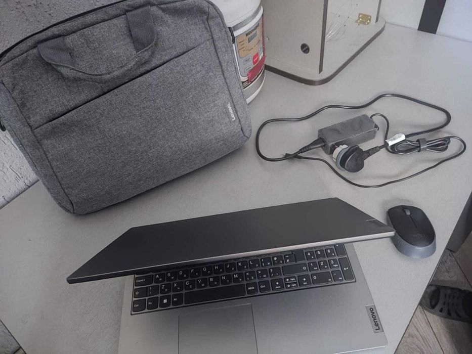 Ноутбук Lenovo Thinkbook