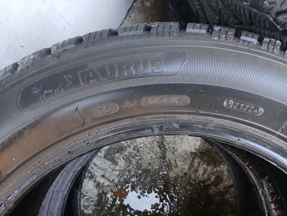 Anvelope iarna taurus 235/55/17