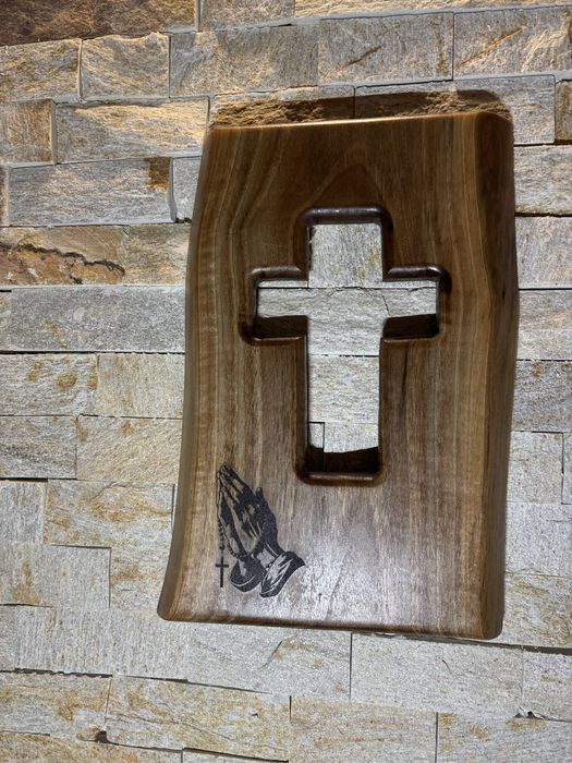 Дървен кръст (орех)