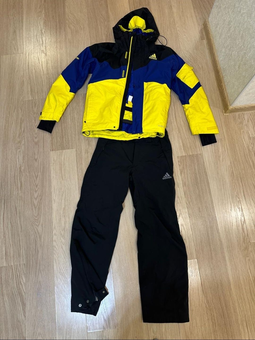 Лыжный костюм мужской куртка и комбинезон Adidas оригинал