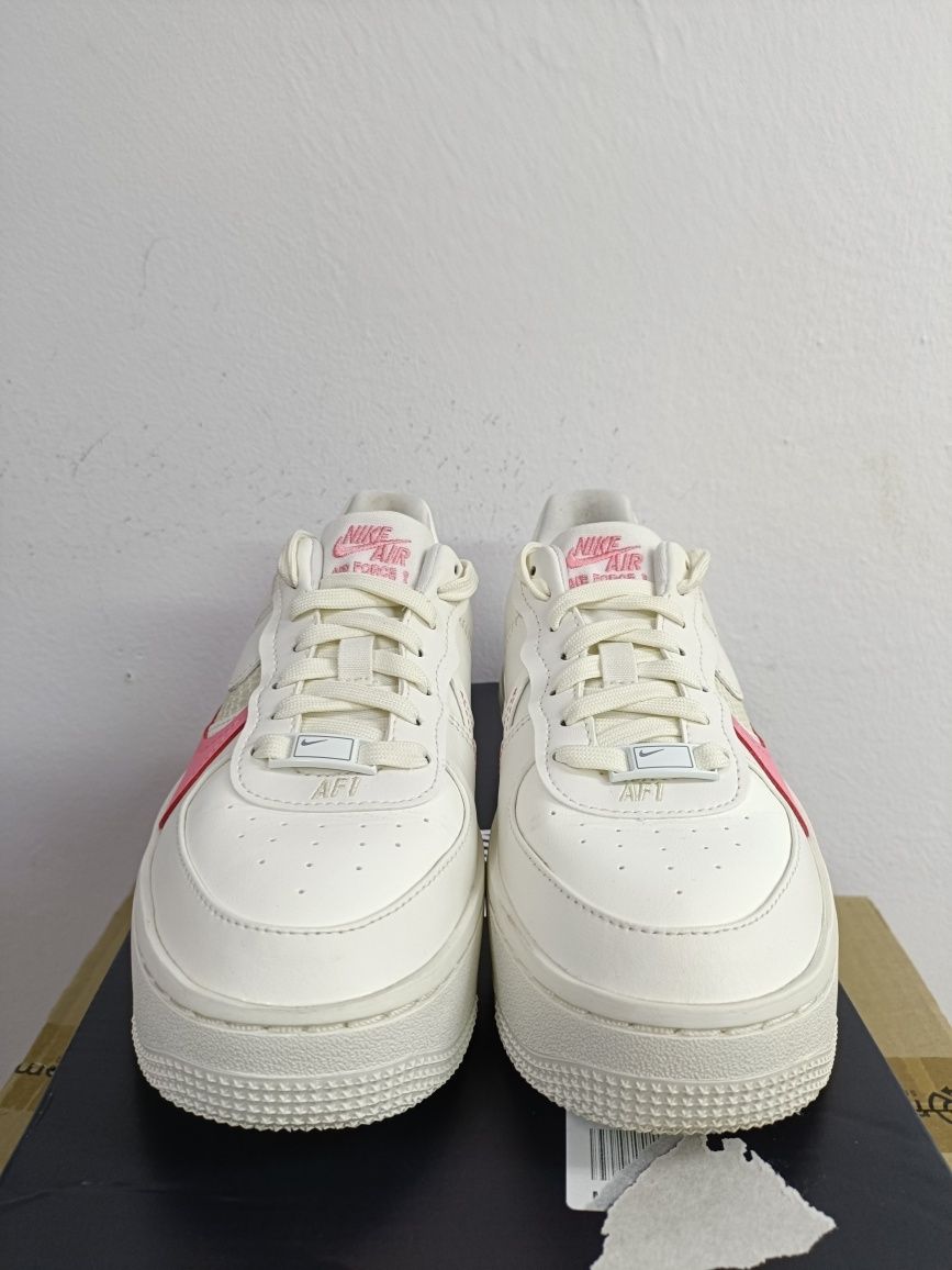 Nike Air Force 1 PLT.AF.ORM номер 37.5 код 12A