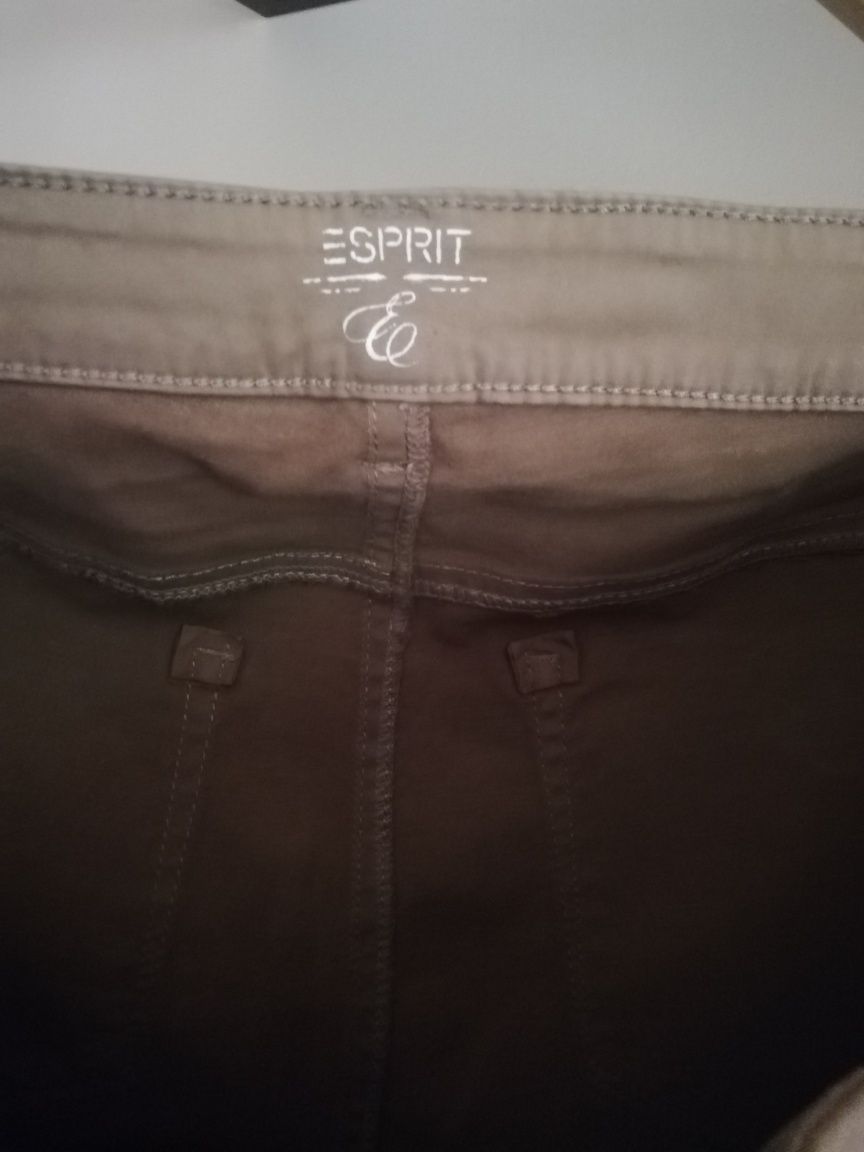 Vând blug damă, culoare bej, skinny, mărimea 40-42, marca Esprit