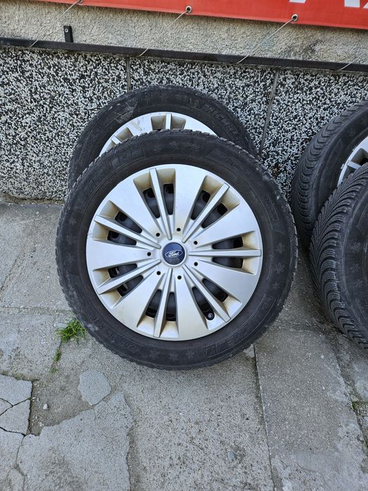 Зимни гуми Michelin джанти с датчици Форд 205 55 16