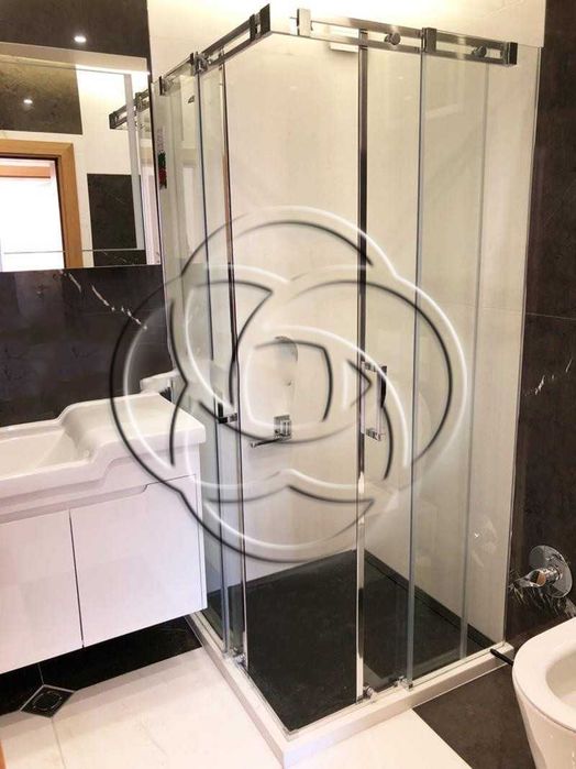 Дава се под наем Тристаен апартамент в София, Център - 135 кв.м за 950 € - Снимка #3