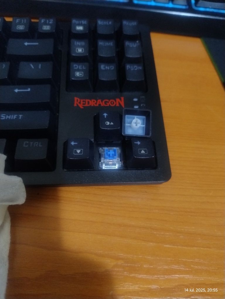 Tastatura Gaming Wireless/Bt Redragon Switch Blue cu garanție