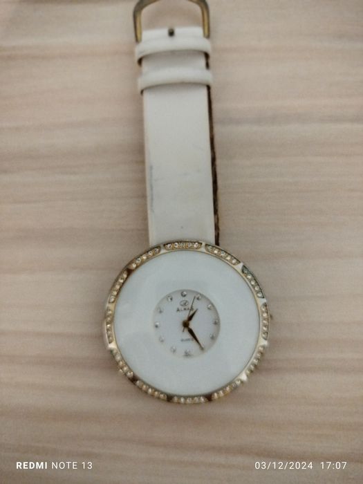 Дамски часовници за 15 до 50 лева