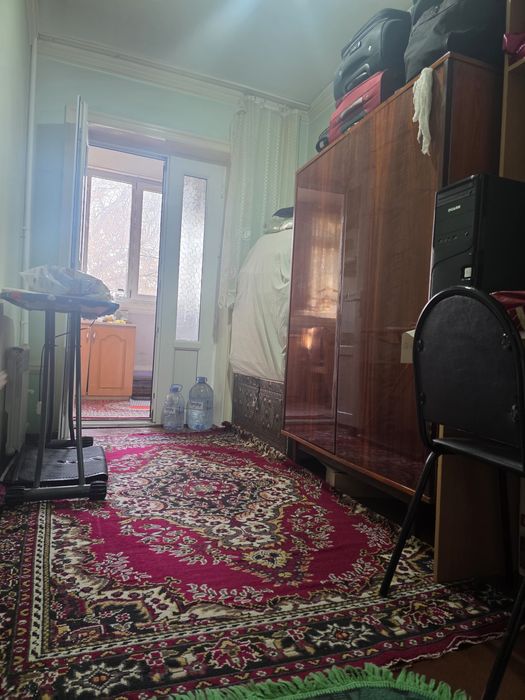 Срочно Микрайонда 2 этаж 2 хонали уй сотилади