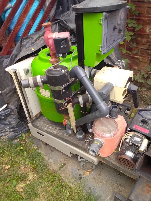 Vând filtru nisip piscina profesional