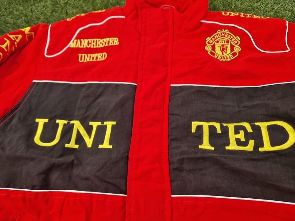 Яке Manchester United
