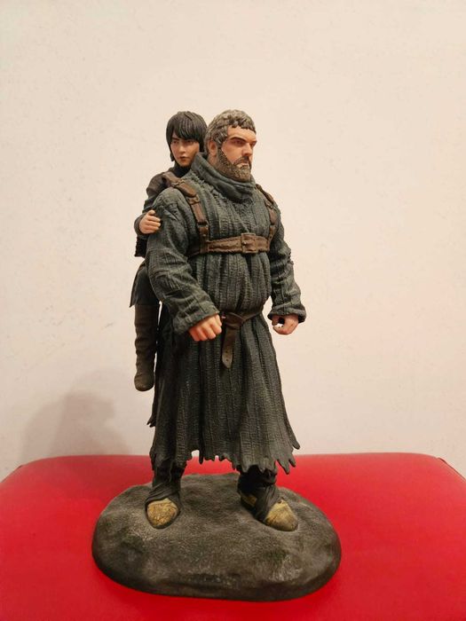 Vand diverse figurine originale de colectie