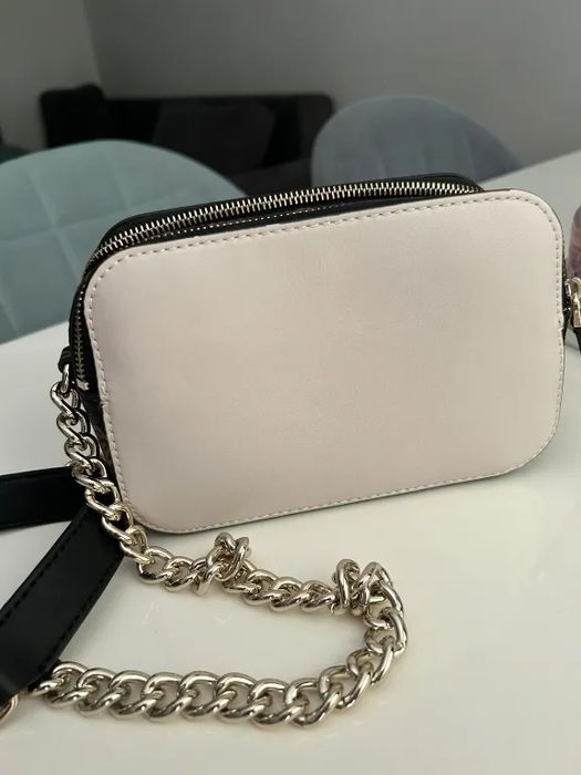 Дамска чанта GUESS Noelle