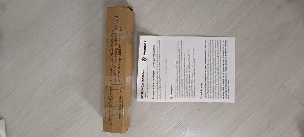 Vând poarta de siguranță copil