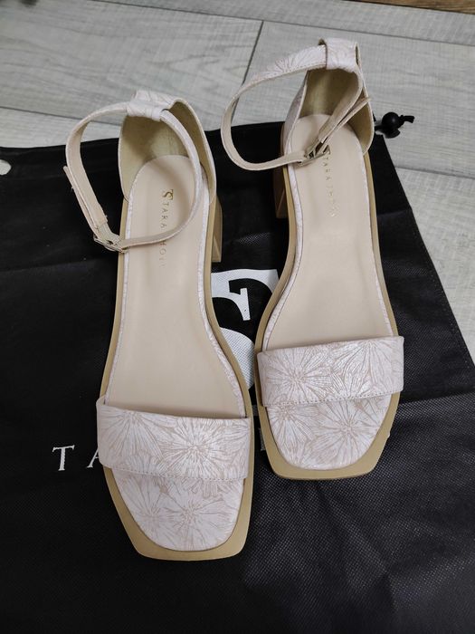 Дамски обувки сандал 41 номер, естествена кожа, нови