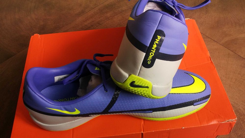 NIKE Phantom GT2 Academy IC Размер EUR 43 / UK 8 за зала 112-13-S