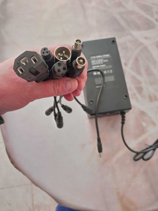 Зарядно за триколки, четириколки, скутери, тротинетки и др.