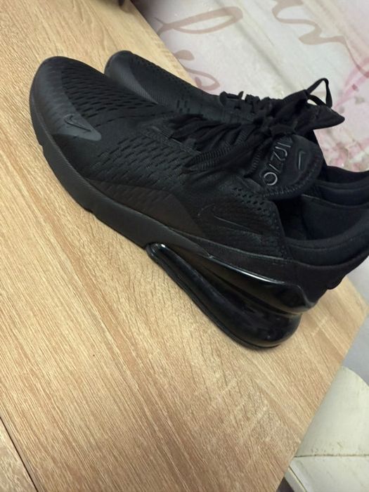 Мъжки маратонки nike air max 270 нови