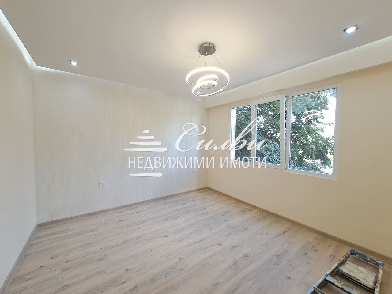 Продава се Тристаен апартамент в Шумен, Тракия - 60 кв.м за 1607 €/кв.м - Снимка #5
