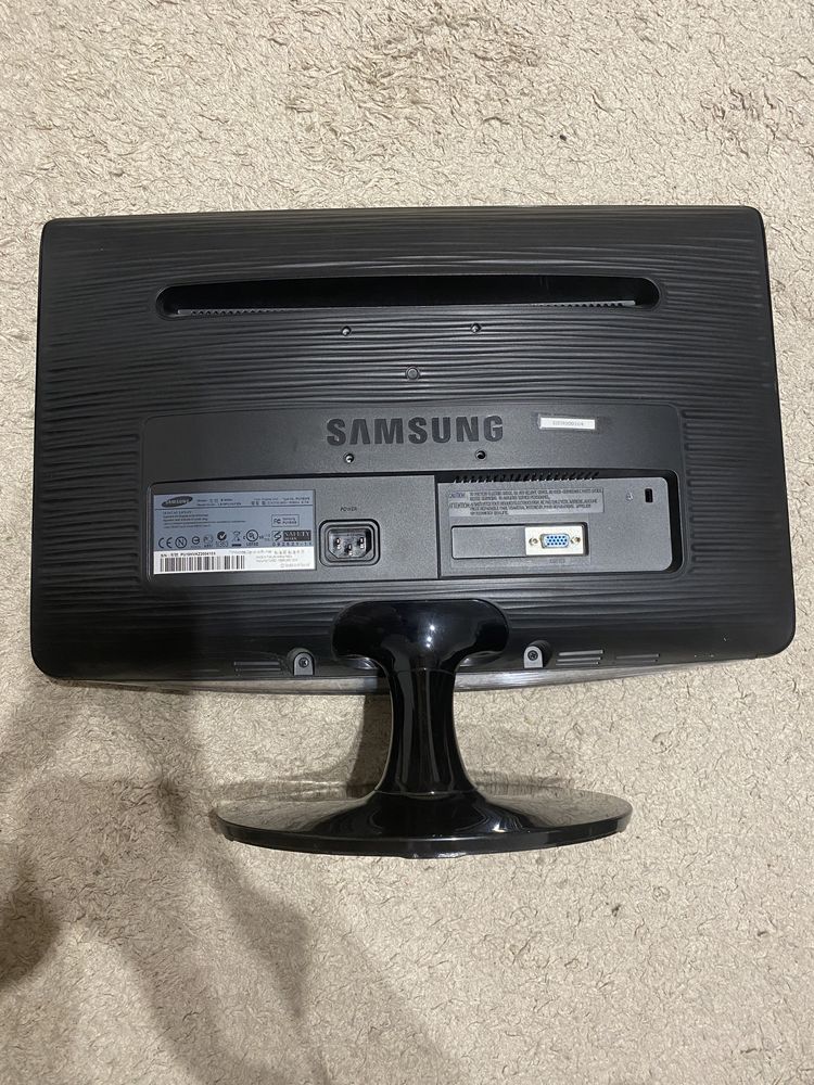 Монитор Samsung B1930N