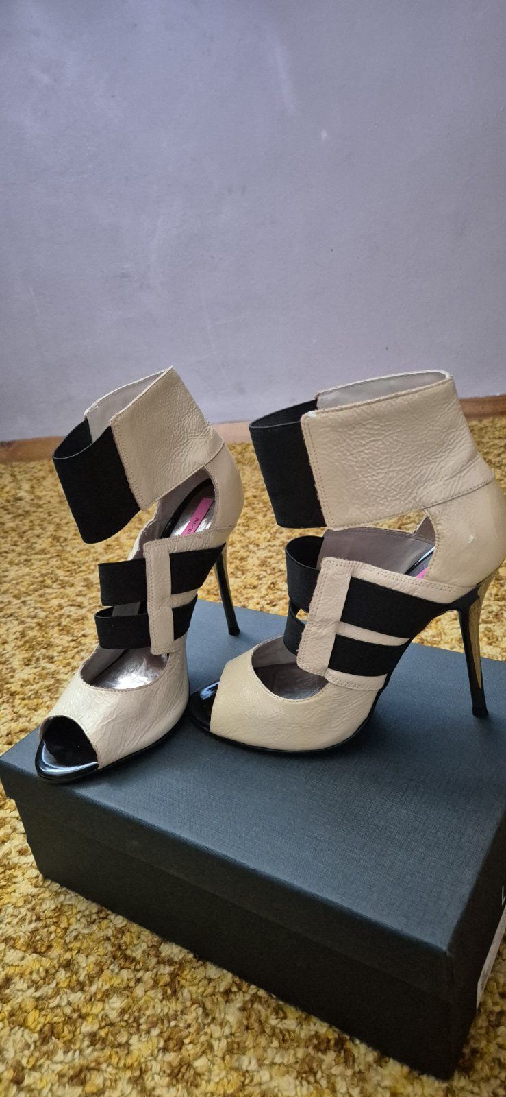 Обувки на ток River island