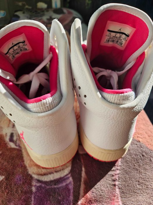 Дамски маратонки Air Jordan 1 номер 40