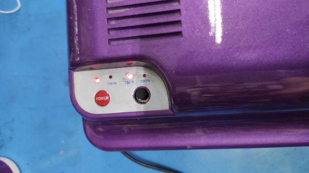 LAMPA ultraviolete pret pe bucata