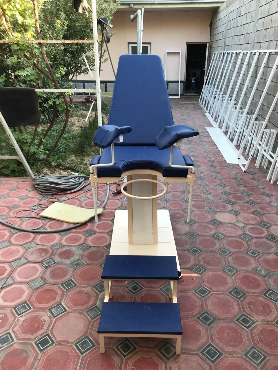 Кресло гинекологическое с подъёмные механизмом