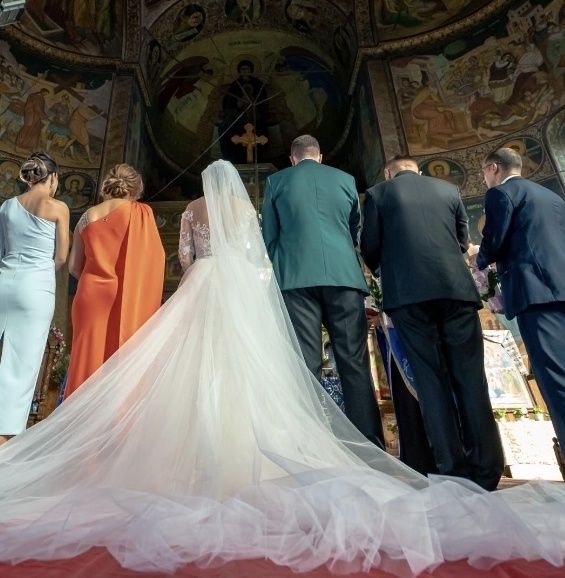 Vând rochie de mireasă Milla Nova, stare foarte bună.