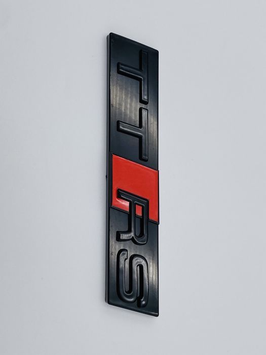 Emblema Audi TTRS grila negru