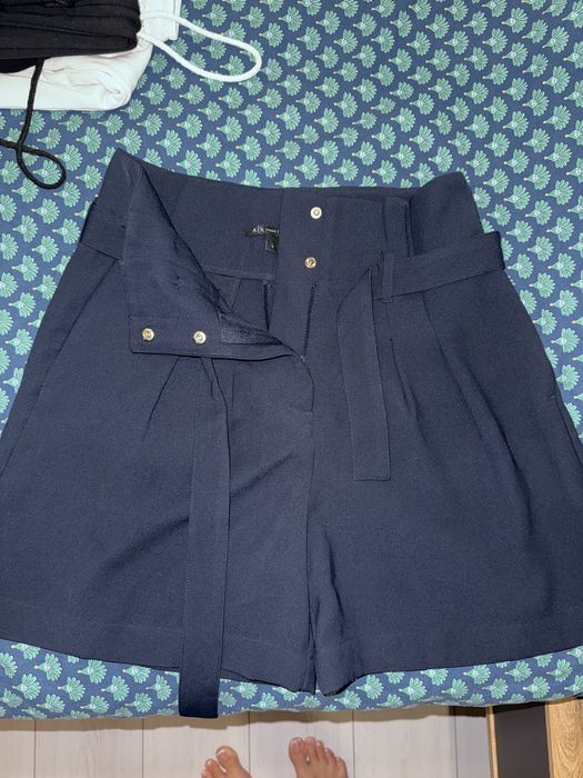 Дамски панталони и дънки