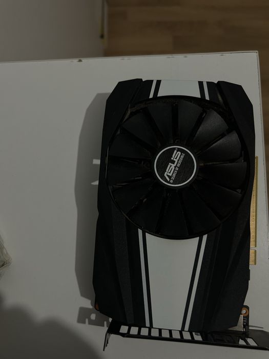 gtx 1660- defecta partial - porneste