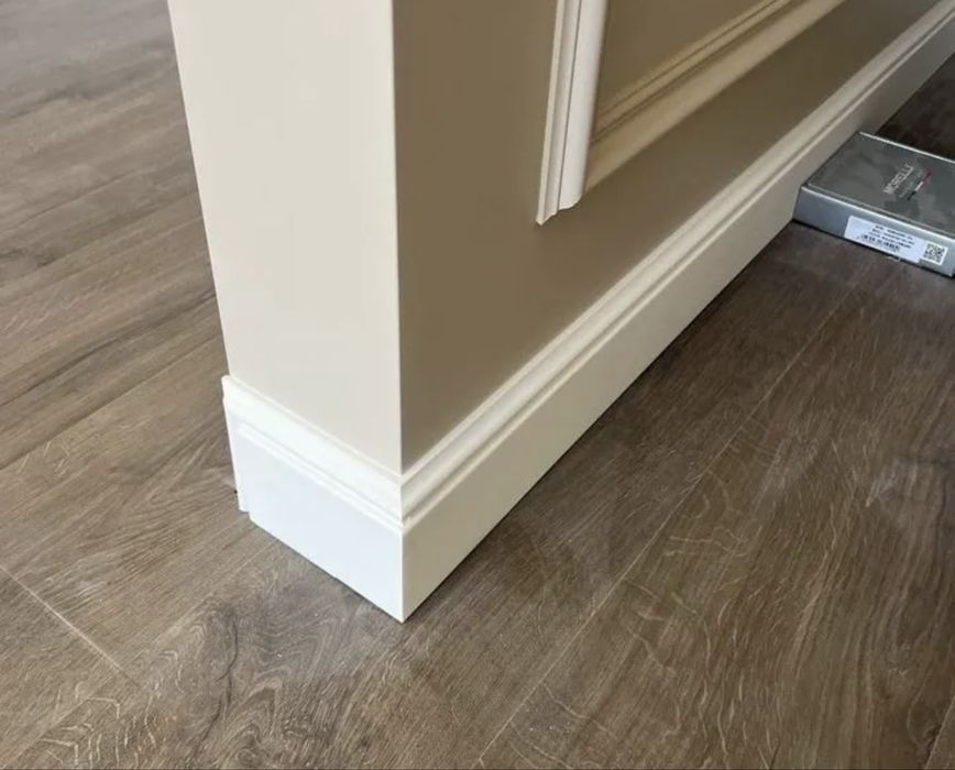 Укладка Ламинат Установка напольных плинтусов и молдингов