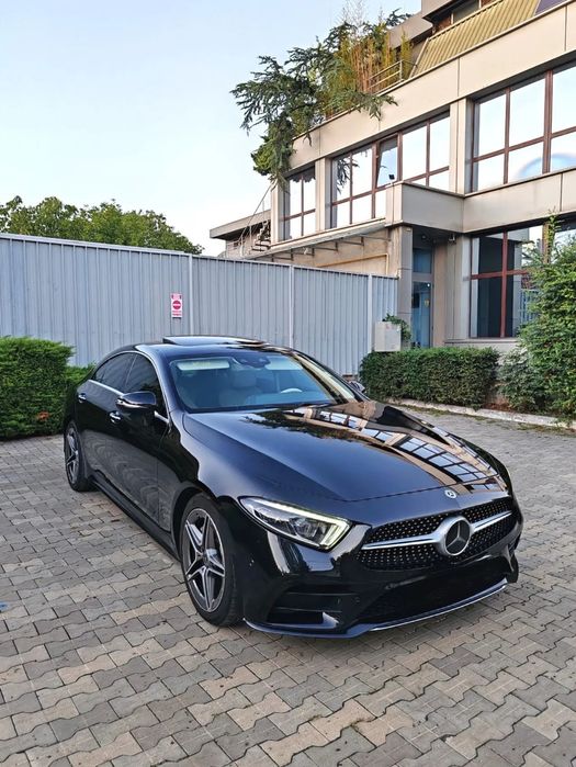 Mercedes-Benz CLS Trapa AMG pachet interior Crem