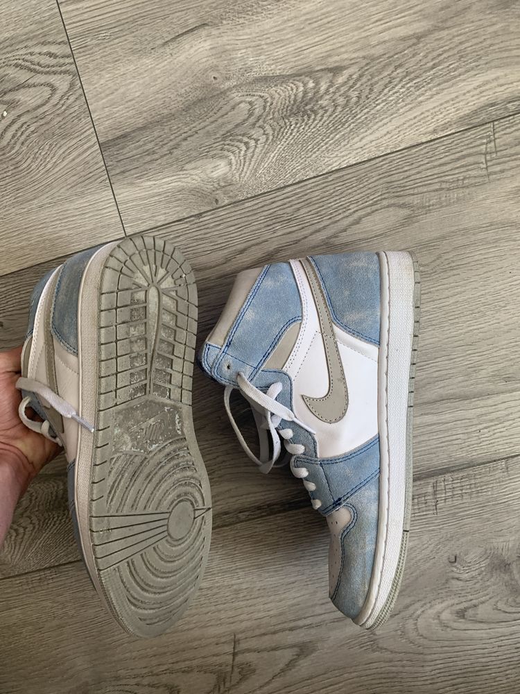 Jordan 1 high hyper royal