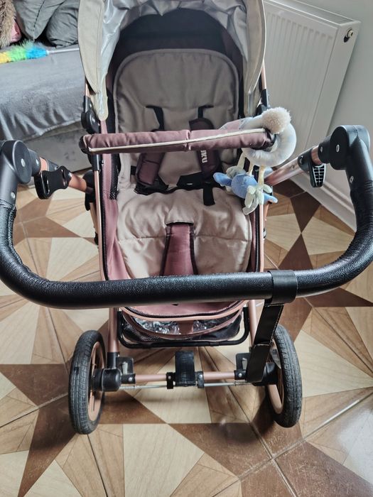 Carut cu 2 piese în stare excelenta