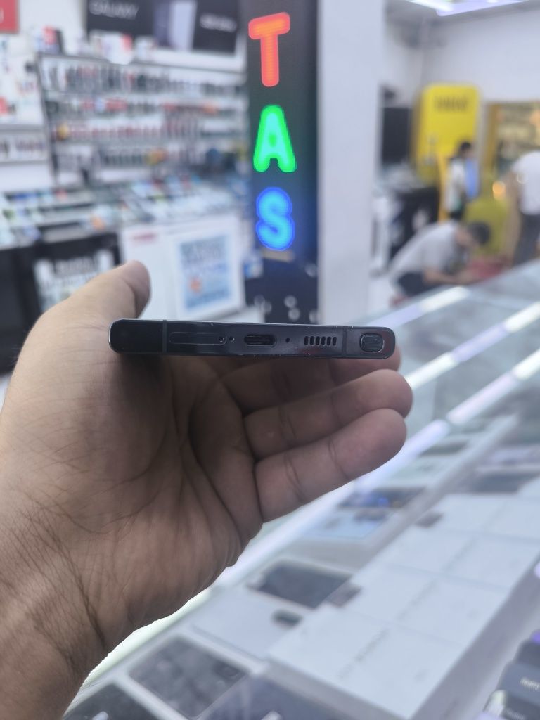 samsung S23 ultra 8/256 titan grey