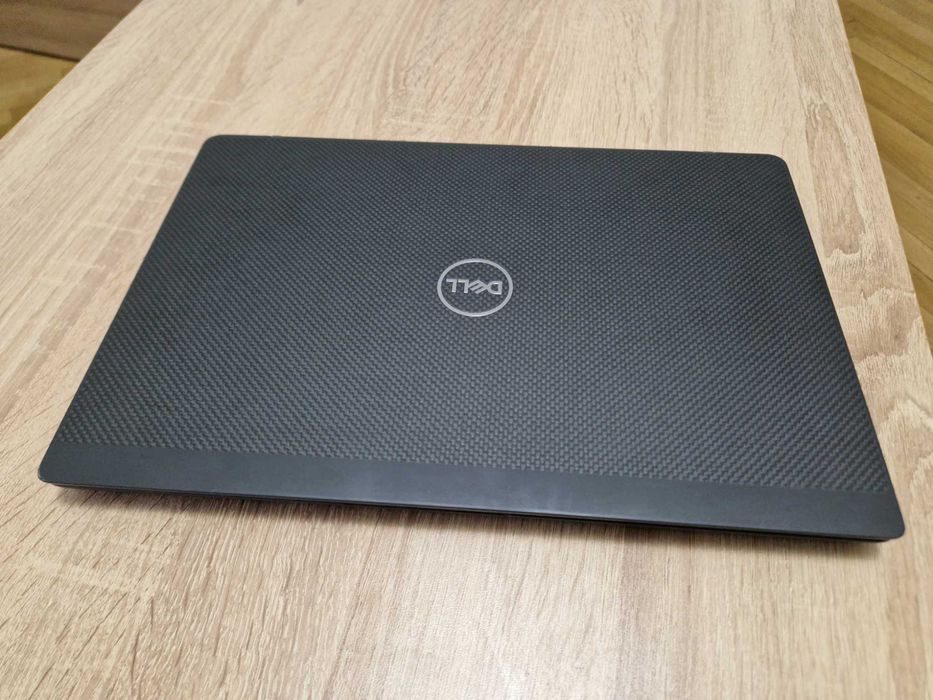 Лаптоп Dell Latitude 7400