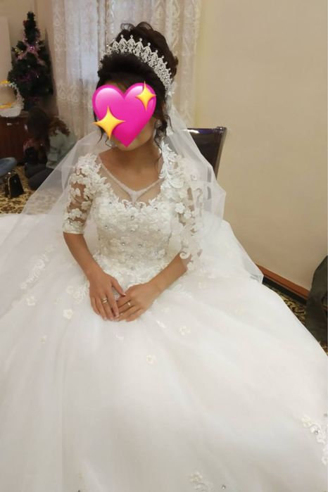 Kelin koʻylak idial holatda ,birmarta kiyilgan S-M razmer