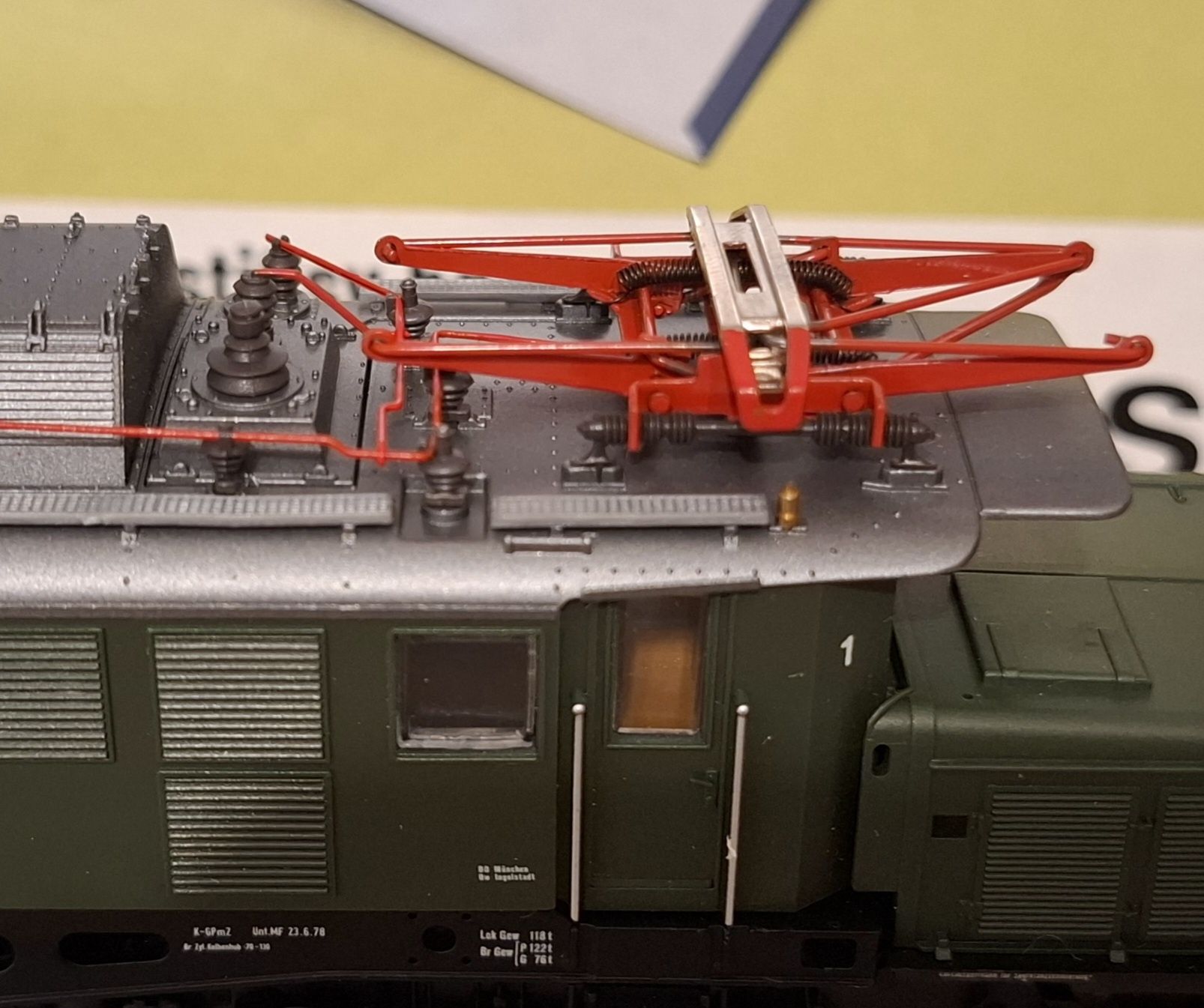Електрически локомотив BR 194 Roco HO 04168 A  1/87
В много добро съст
