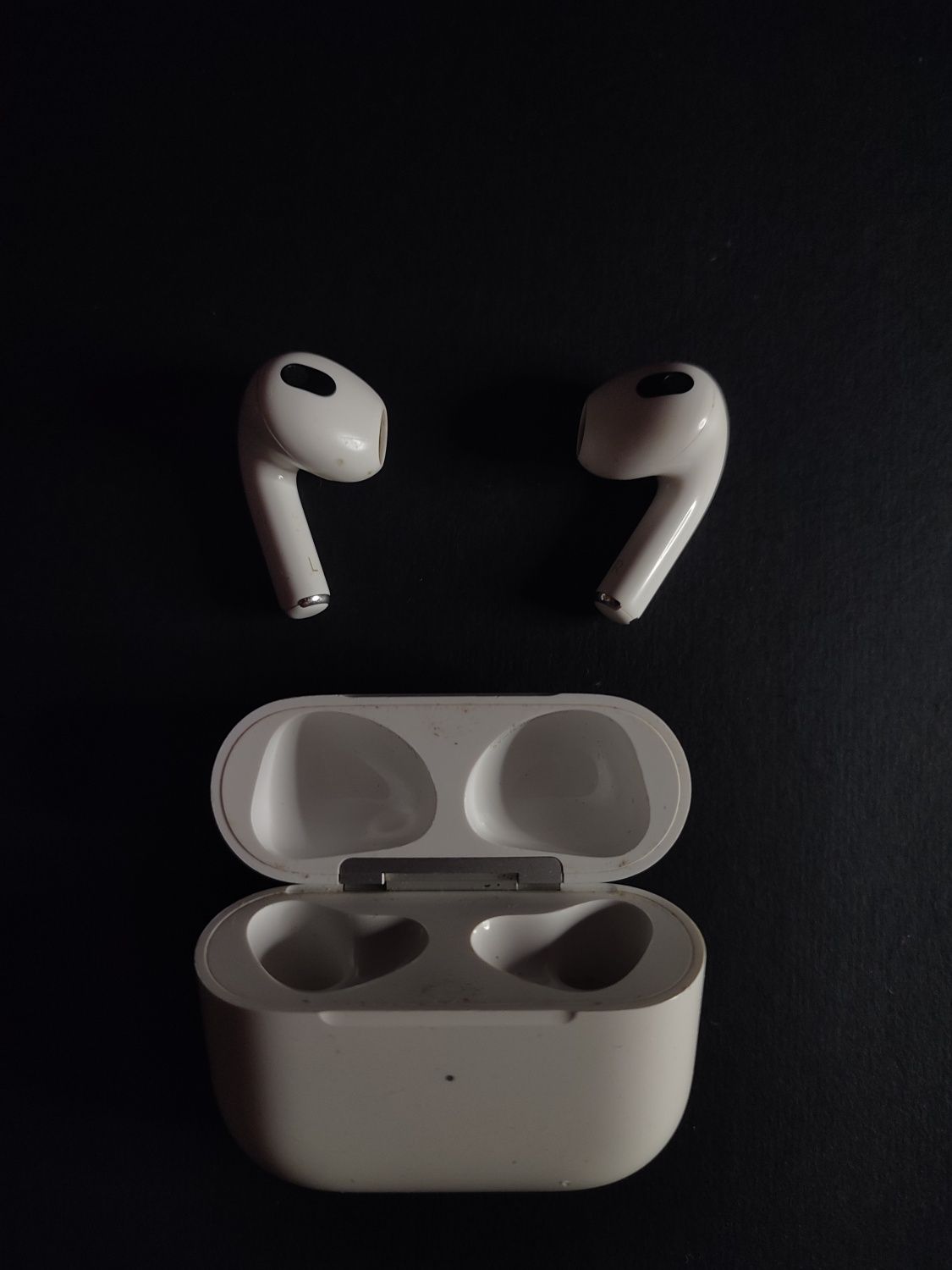 AirPods 3 (с проблем)