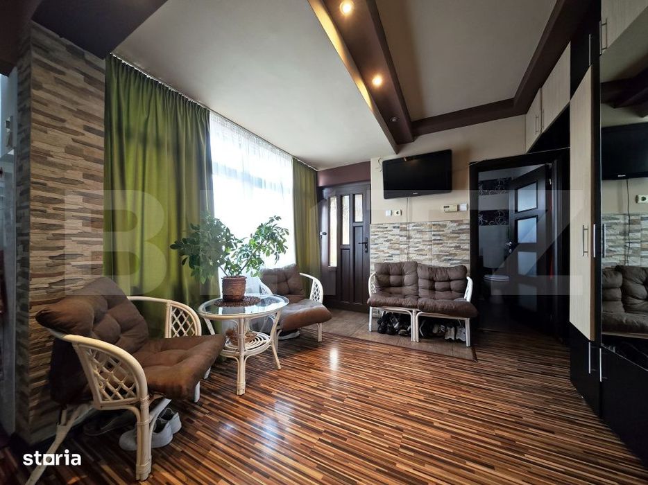 Apartament cu 3 camere + birou la casa cu curte, zona Iorga-Oradea