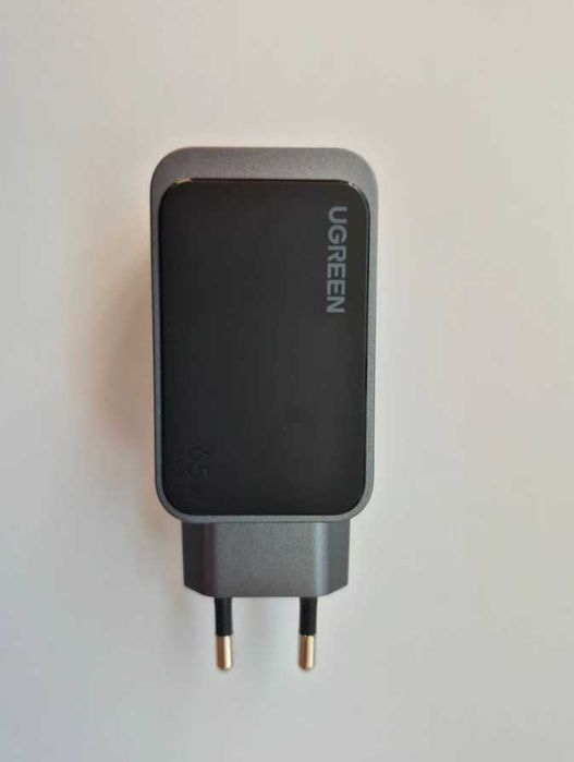 Incarcator Ugreen Nexode Air 65W, 2x Usb-C + Usb-A