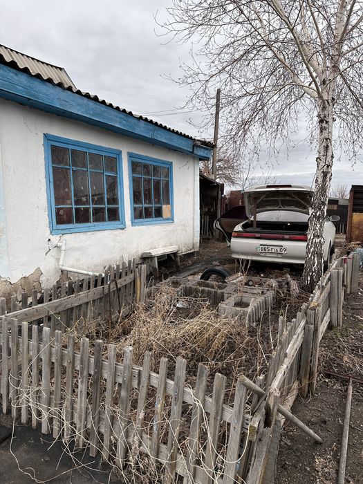 Продаю дачу на строителях.
