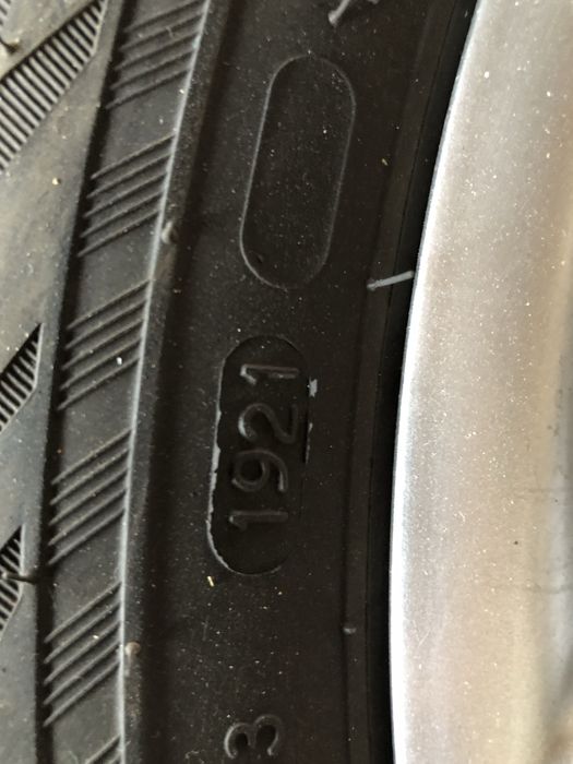 Jante BMW + anvelope iarnă / R17