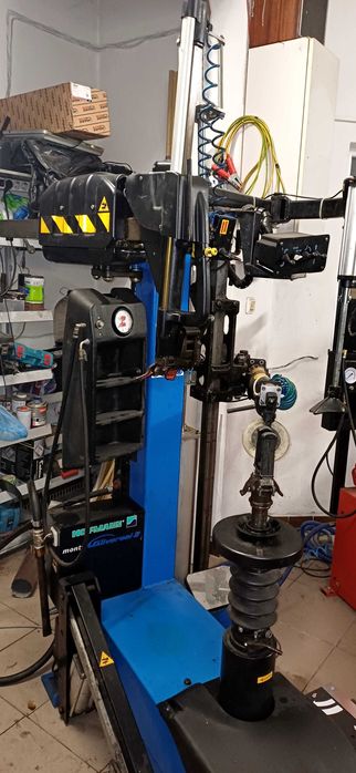 Машина-робот HOFMANN