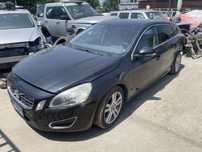 Volvo V60 на части